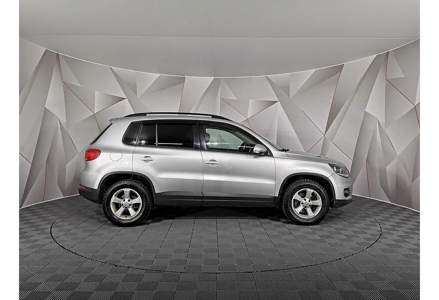 Volkswagen Tiguan 1.4 TSI BlueMotion MT (122 л.с.) Allstar Серебристый в АВИЛОН. Слайд №6