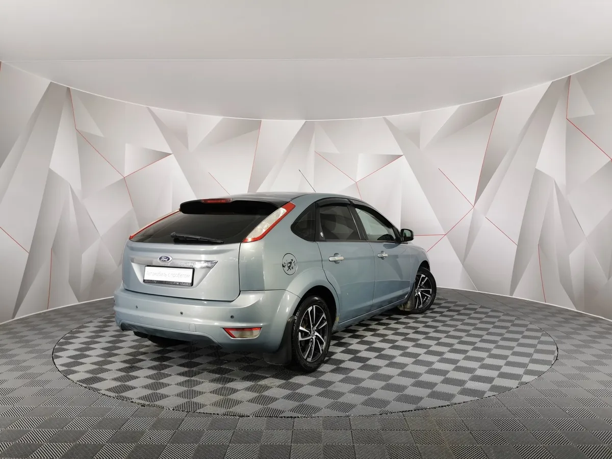 Ford Focus 1.6 AT (101 л.с.) Ghia Серый в АВИЛОН. Слайд №2