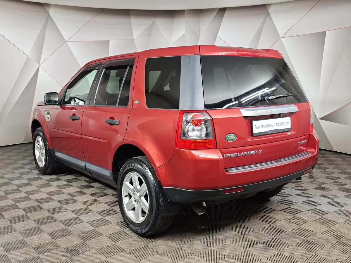 Land Rover Freelander 2.2 TD AT (160 л.с.) Красный в АВИЛОН. Слайд №4