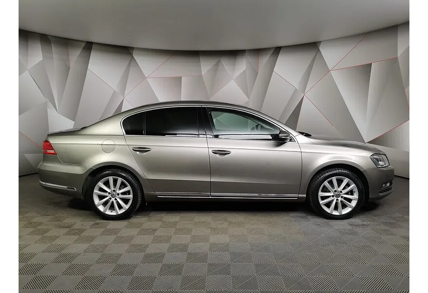 Volkswagen Passat 1.8 TSI DSG (152 л.с.) Бежевый в АВИЛОН. Слайд №4