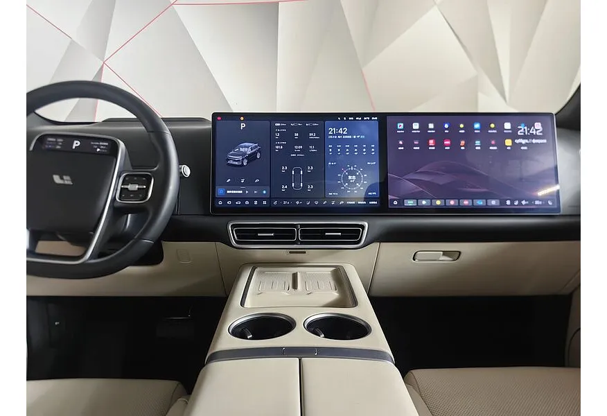 Li Auto L6 1.5 AT 4WD (150 л.с.) Max Черный в АВИЛОН. Слайд №14