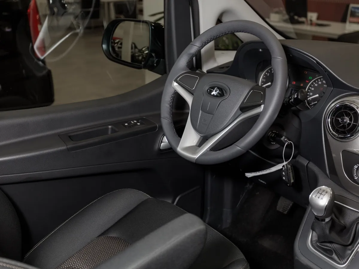 Sollers SF1 1.5 MT (136 л.с.) Серебристый в АВИЛОН. Слайд №15