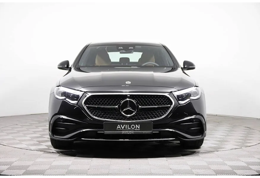 АВИЛОН - Mercedes-Benz E-Класс E 300 4MATIC (258 л.с.) Черный - slide 3