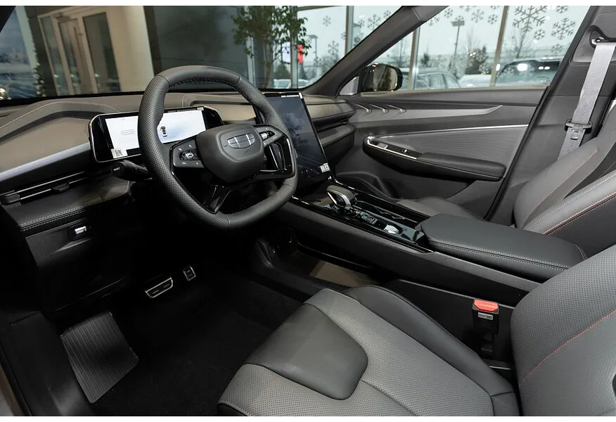 Geely Cityray 1.5T 7DCT 2WD (150 л.с.) Flagship Серебристый в АВИЛОН. Слайд №6