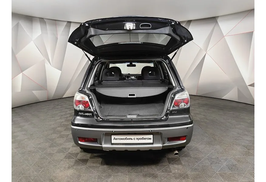 Mitsubishi Outlander 2.4 AT 4WD (160 л.с.) Черный в АВИЛОН. Слайд №10