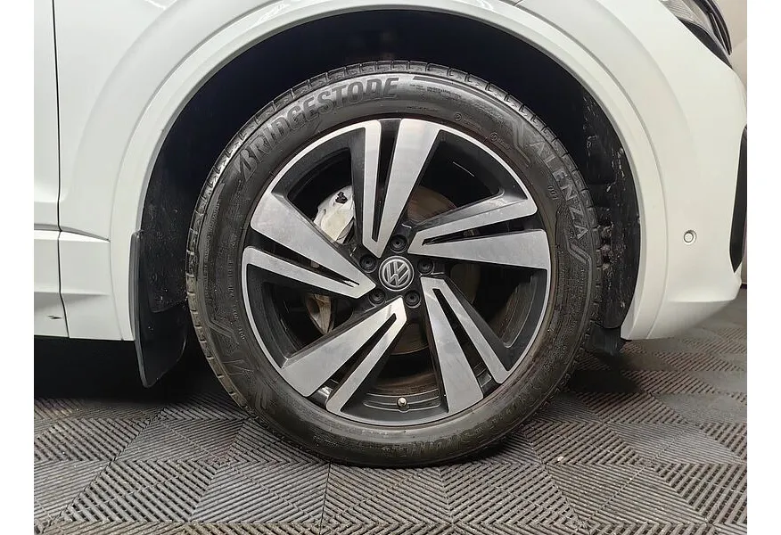 АВИЛОН - Volkswagen Touareg 3.0 V6 TDI Tiptronic 4Motion (249 л.с.) R-Line Белый - slide 19