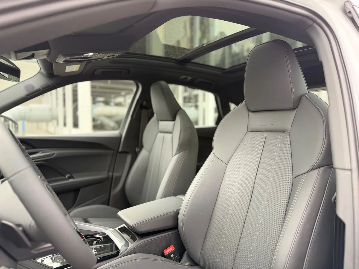 Audi Q5 Sportback 2.0 TFSI S tronic quattro (272 л.с.) Черный в АВИЛОН. Слайд №13