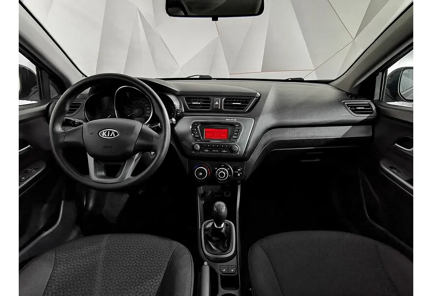 Kia Rio 1.6 MT (123 л.с.) Черный в АВИЛОН. Слайд №14