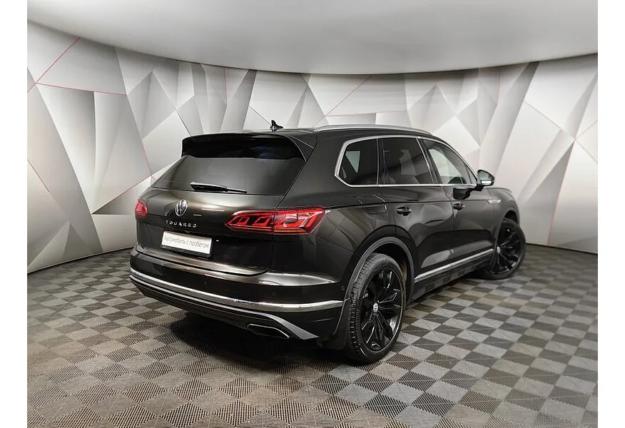 Volkswagen Touareg 2.0 TSI Tiptronic 4Motion (249 л.с.) Respect Коричневый в АВИЛОН. Слайд №8