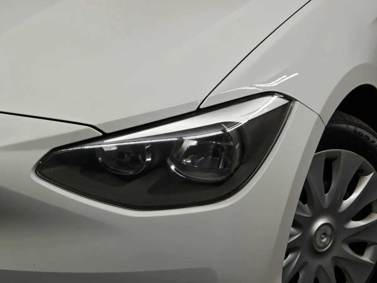 BMW 1 серия 116i AT (136 л.с.) Белый в АВИЛОН. Слайд №8