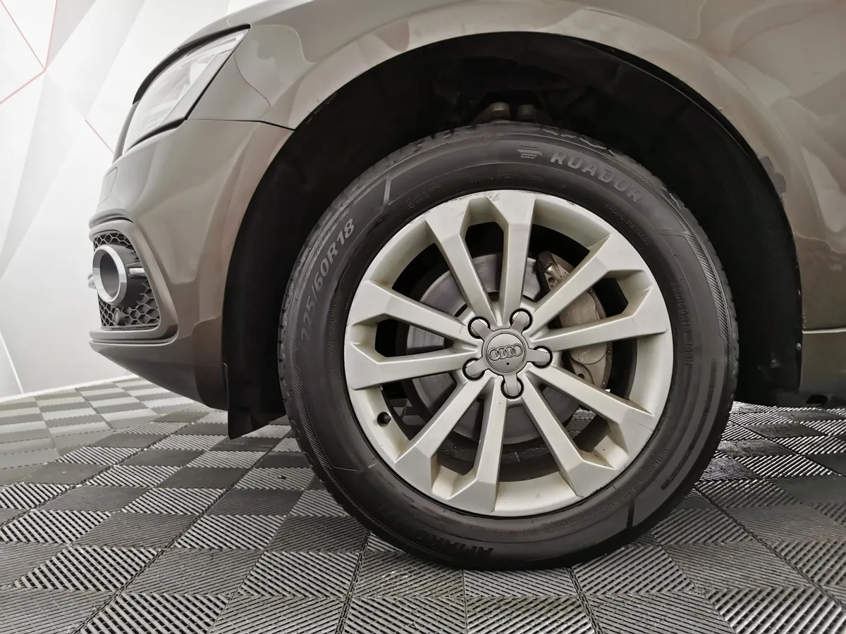 Audi Q5 2.0 TFSI S tronic quattro (249 л.с.) Коричневый в АВИЛОН. Слайд №9