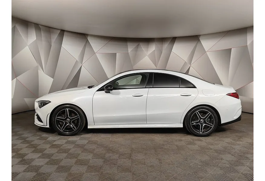 Mercedes-Benz CLA 250 7-G DCT (225 л.с.) Sport Белый в АВИЛОН. Слайд №5