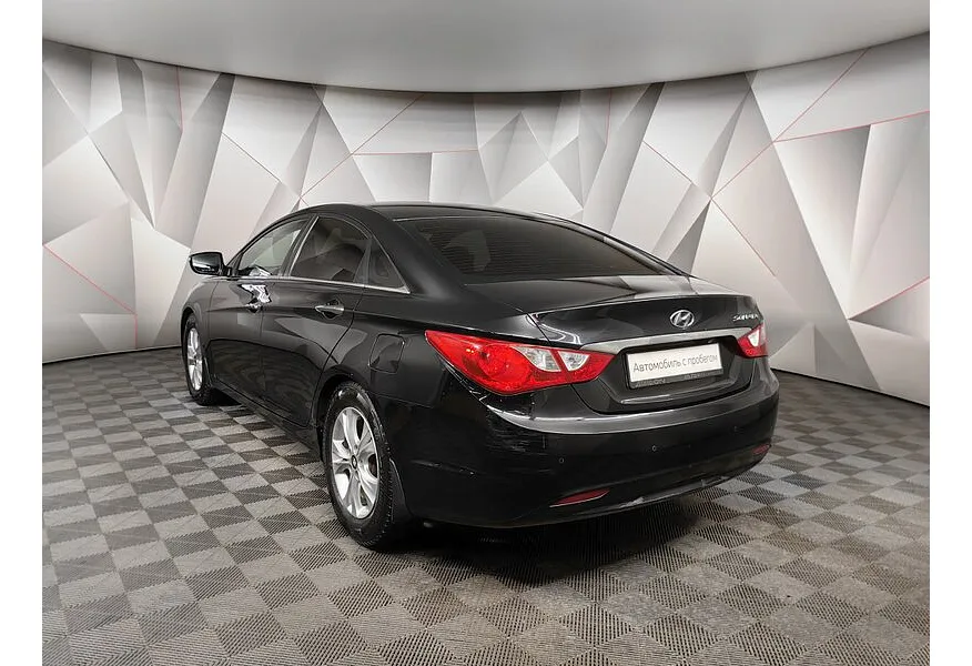 Hyundai Sonata 2.0 MPi AT (150 л.с.) Черный в АВИЛОН. Слайд №4