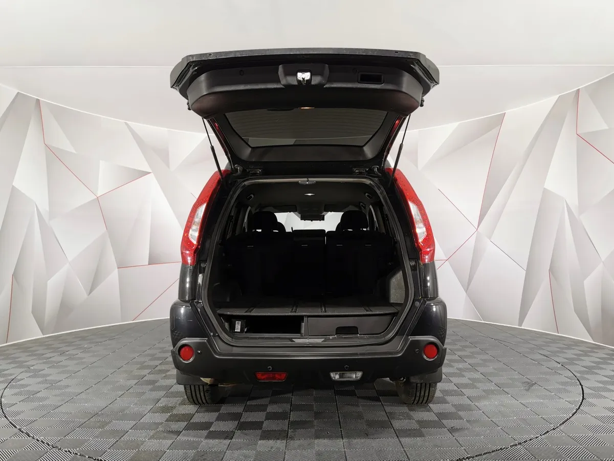Nissan X-Trail 2.5 CVT AWD (171 л.с.) LE Top Черный в АВИЛОН. Слайд №11