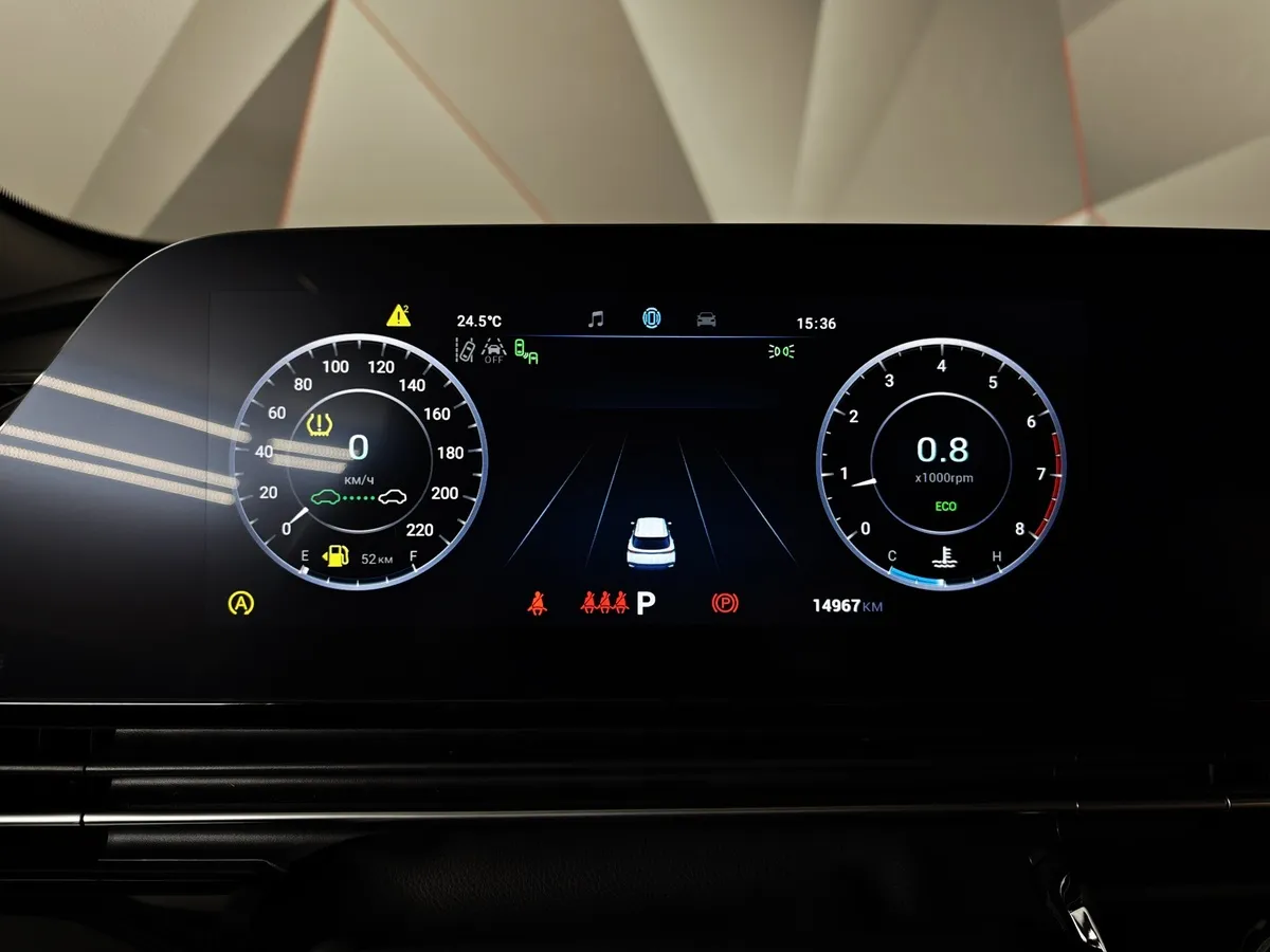 Omoda C5 1.6T DCT 4WD (150 л.с.) Supreme Черный в АВИЛОН. Слайд №17