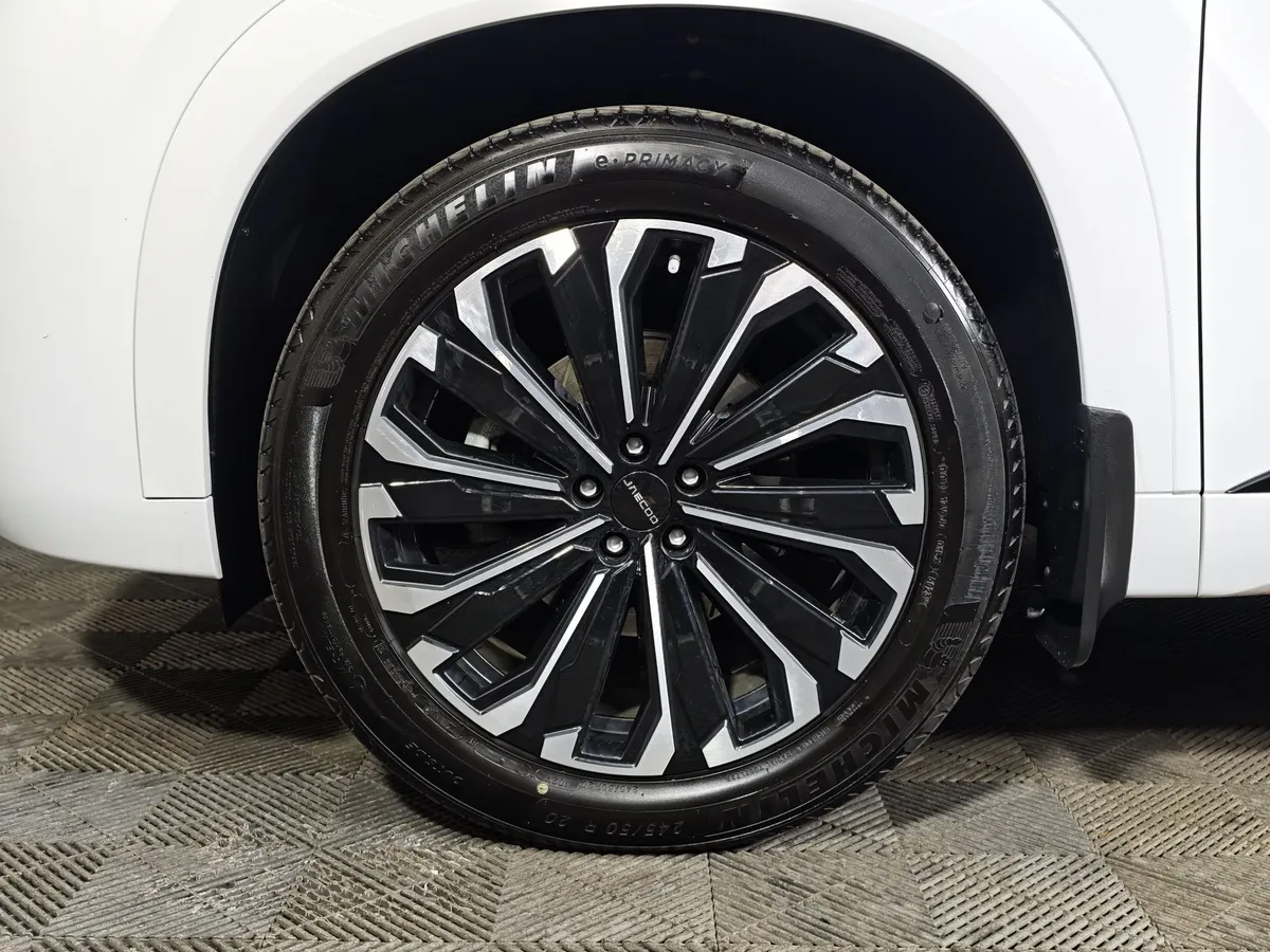 JAECOO J8 2.0 DCT 4WD (249 л.с.) Комфорт Белый в АВИЛОН. Слайд №9