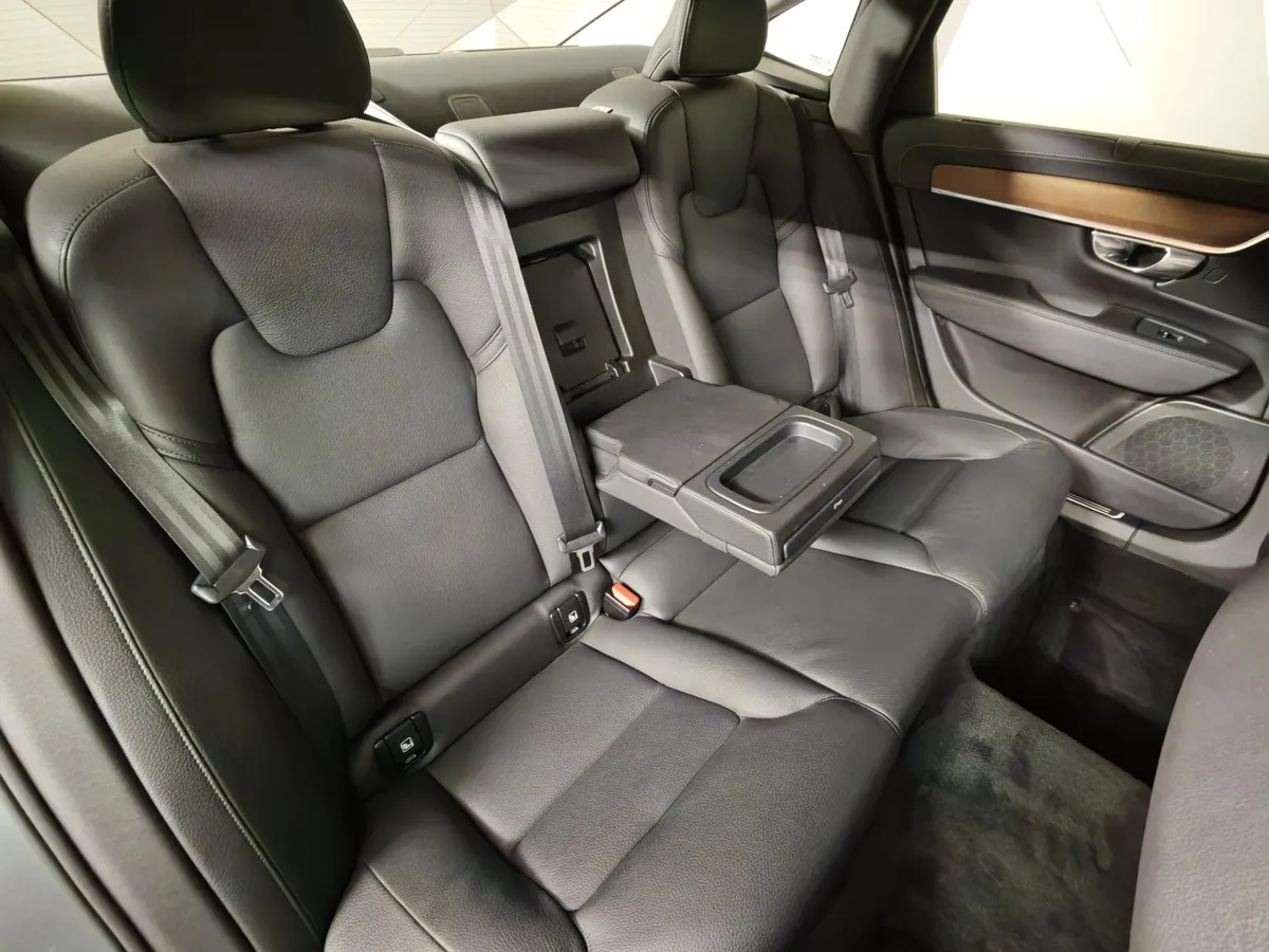 Volvo S90 2.0 T4 Drive-E AT (190 л.с.) Inscription Голубой в АВИЛОН. Слайд №17
