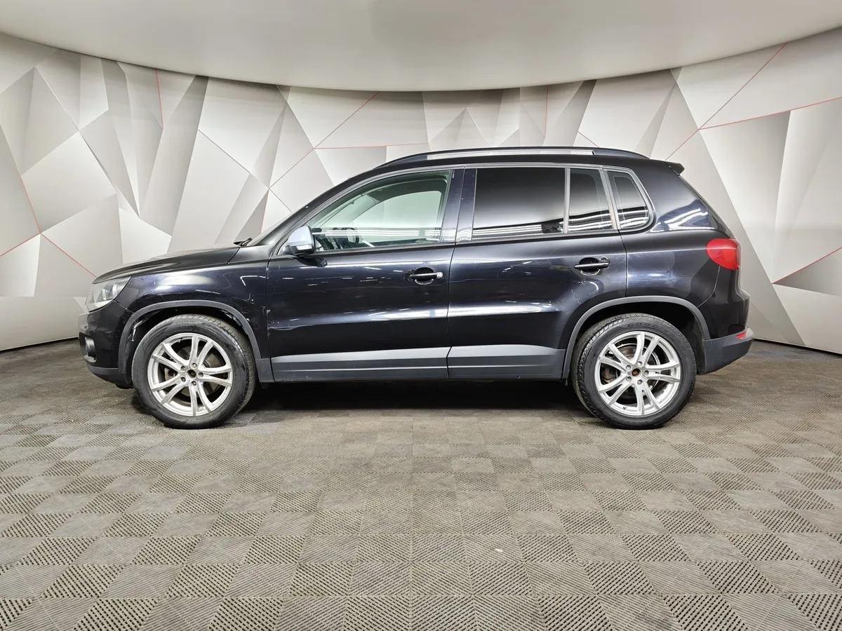 Volkswagen Tiguan 2.0 TDI 4Motion AT (140 л.с.) Track & Field Черный в АВИЛОН. Слайд №5