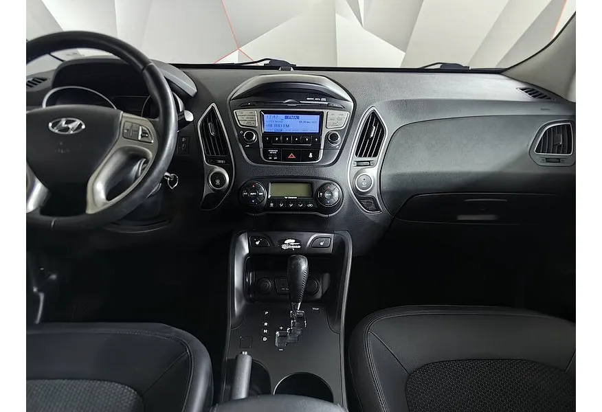 Hyundai ix35 2.0 CRDi AT 4WD (184 л.с.) Comfort Черный в АВИЛОН. Слайд №13
