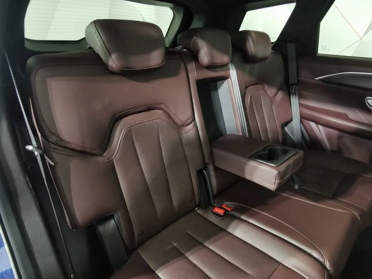 JETOUR X90 Plus 2.0T 7DCT 2WD (244 л.с.) Elite Синий в АВИЛОН. Слайд №16