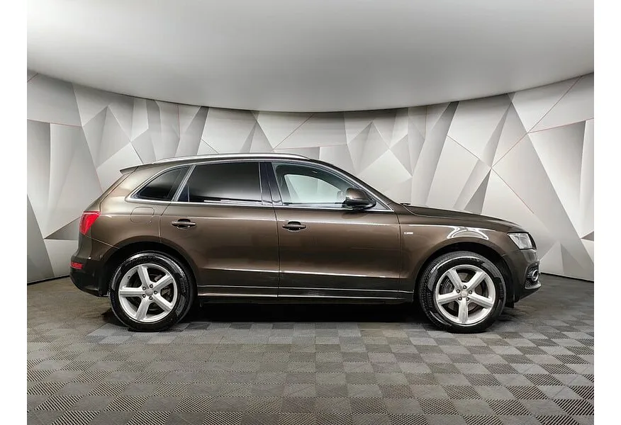 LIVE. Слайд №4