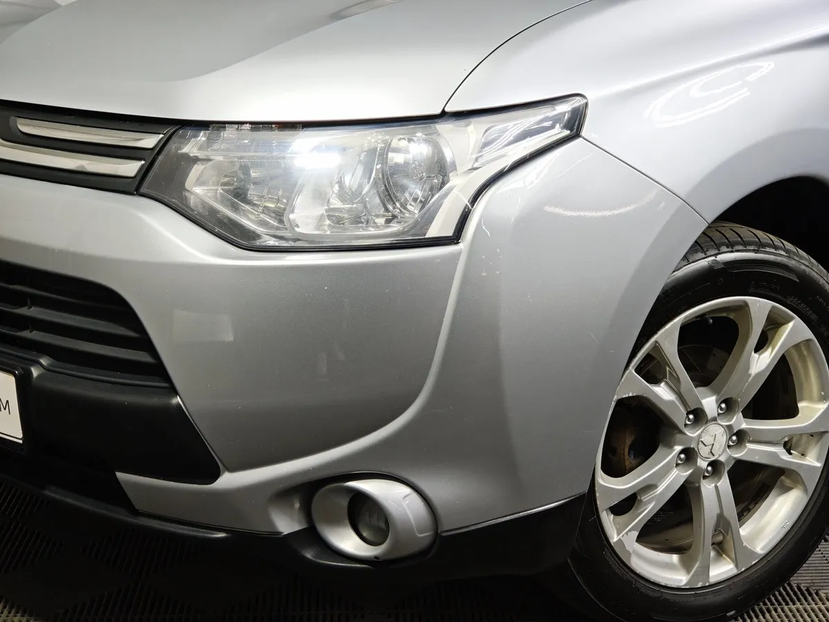 Mitsubishi Outlander 2.4 MIVEC CVT 4WD (167 л.с.) Instyle Серебристый в АВИЛОН. Слайд №10