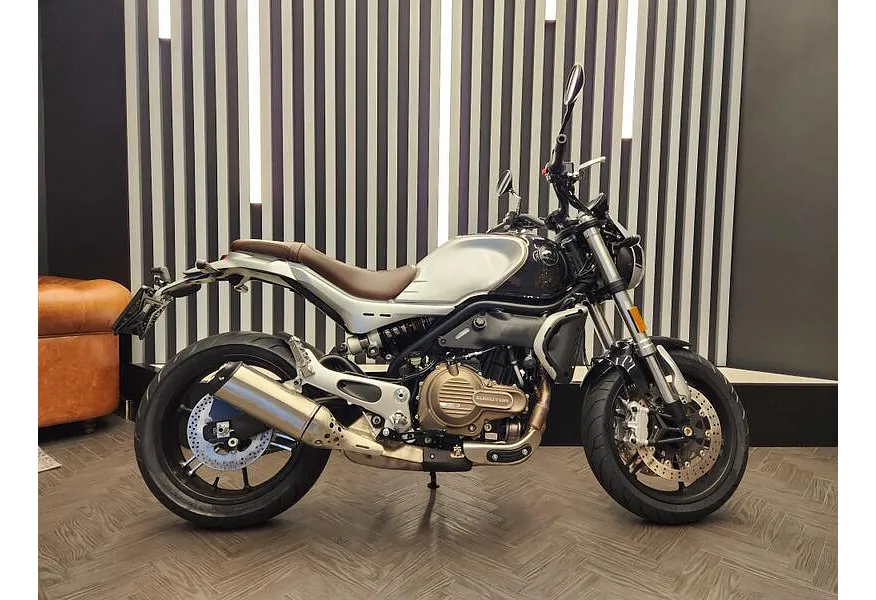 QJMOTOR SRV 550 550 см³ (47 л.с.) 550 Черный в АВИЛОН. Слайд №4