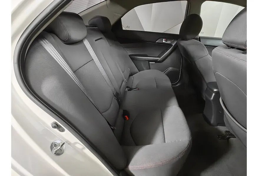АВИЛОН - Kia Cerato 2.0 AT (150 л.с.) Белый - slide 11