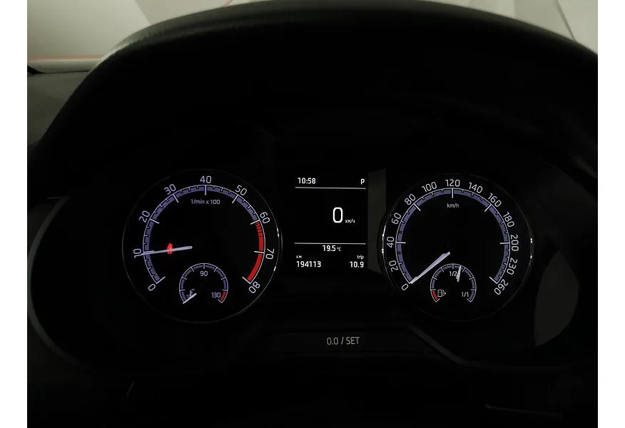 Skoda Octavia 1.6 AT (110 л.с.) Коричневый в АВИЛОН. Слайд №17