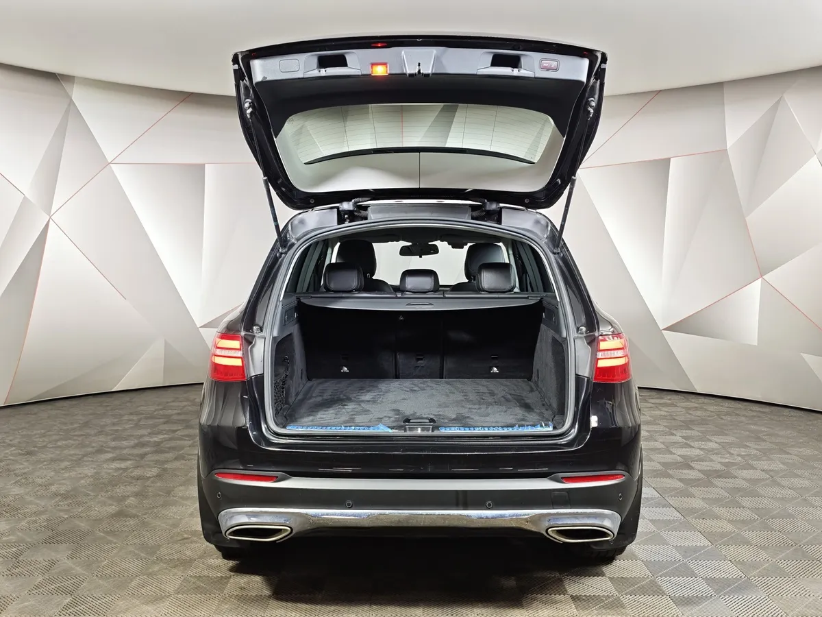 Mercedes-Benz GLC 250 9G-TRONIC 4MATIC (211 л.с.) Premium Черный в АВИЛОН. Слайд №12