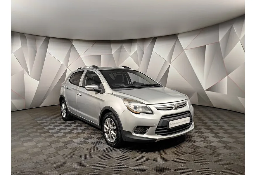 Lifan X50 1.5 MT (103 л.с.) Серебристый в АВИЛОН. Слайд №3