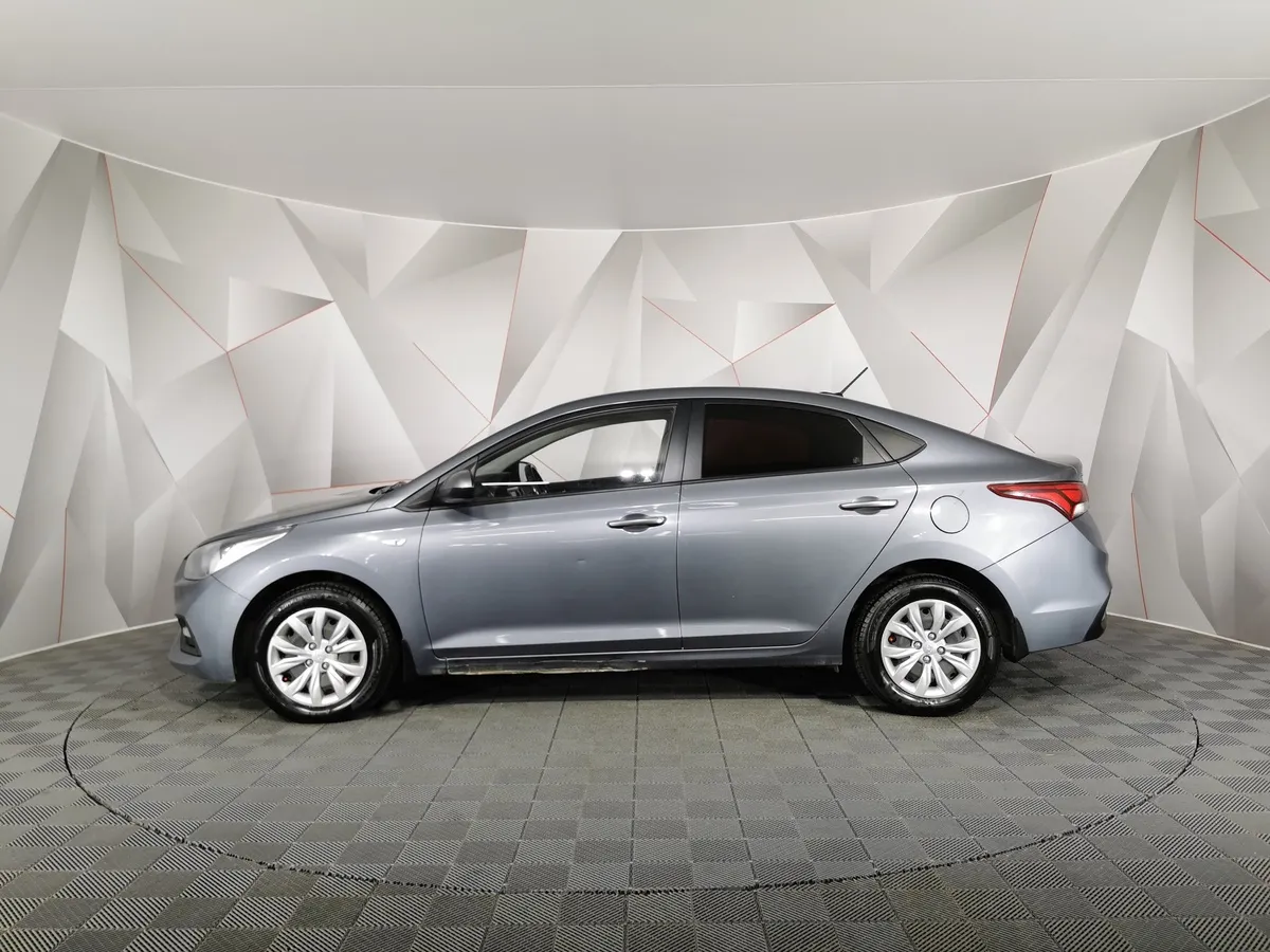 Hyundai Solaris 1.6 AT (123 л.с.) Comfort + Winter Серый в АВИЛОН. Слайд №5