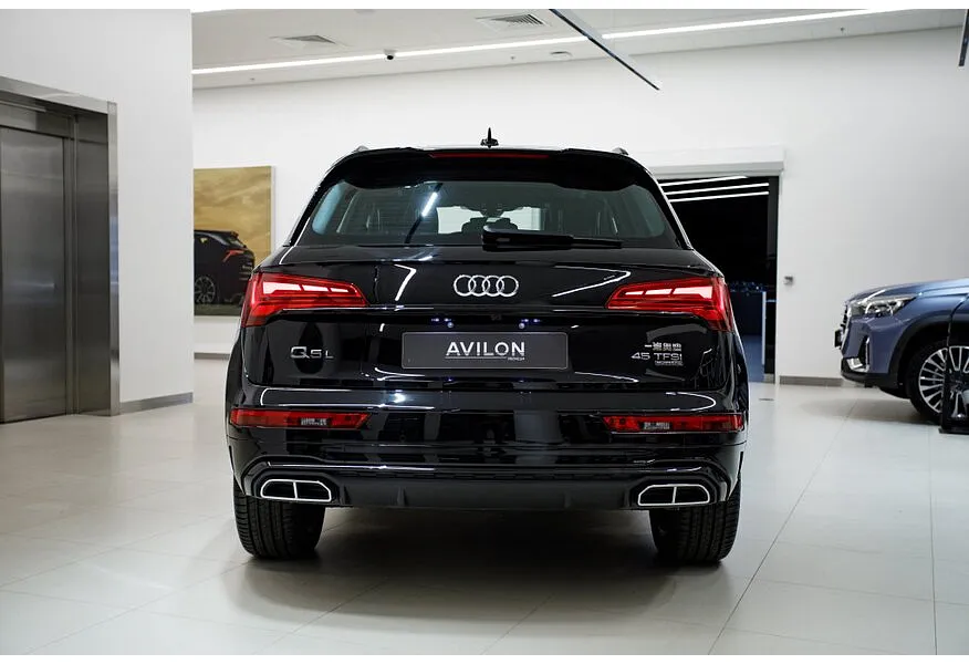 Audi Q5 L 2.0 TFSI S tronic quattro (245 л.с.) Luxury Dynamic Черный в АВИЛОН. Слайд №6