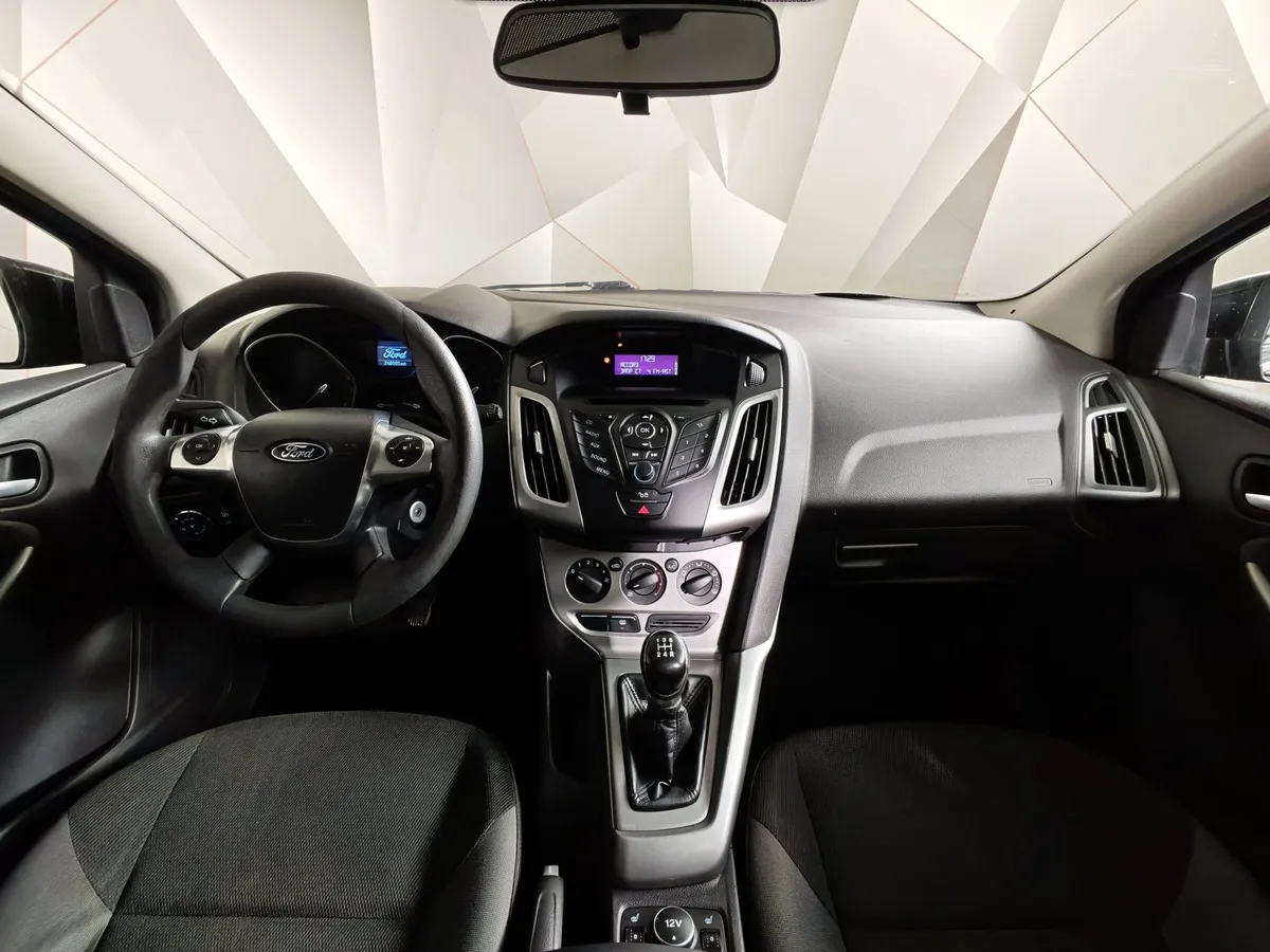 Ford Focus 1.6 MT (125 л.с.) Trend Черный в АВИЛОН. Слайд №14