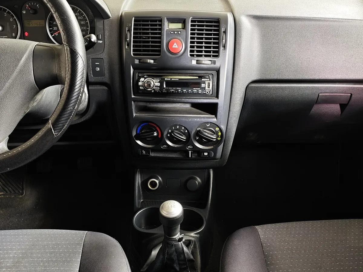 Hyundai Getz 1.4 MT (97 л.с.) Красный в АВИЛОН. Слайд №14