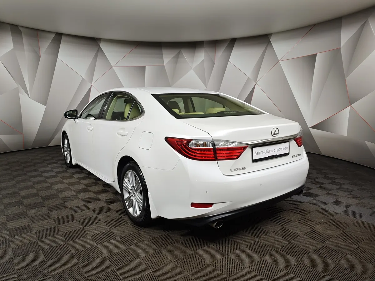 Lexus ES 250 AT (184 л.с.) Comfort Белый в АВИЛОН. Слайд №4