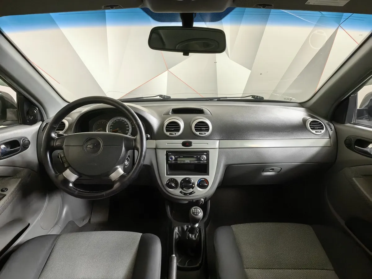 Chevrolet Lacetti 1.4 MT (95 л.с.) Серебристый в АВИЛОН. Слайд №11