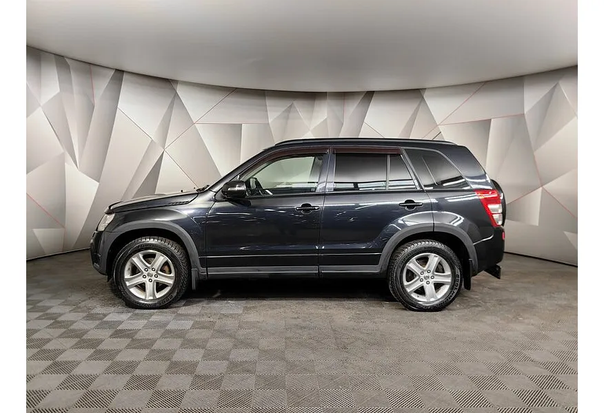 Suzuki Grand Vitara 2.4 AT (169 л.с.) Черный в АВИЛОН. Слайд №5 Suzuki Grand Vitara 2.4 AT (169 л.с.) Черный в АВИЛОН. Слайд №5