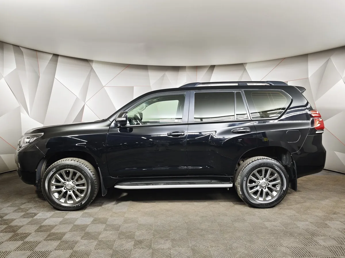 Toyota Land Cruiser Prado 2.8 D AT 4WD (5 мест) (177 л.с.) Комфорт Черный в АВИЛОН. Слайд №5