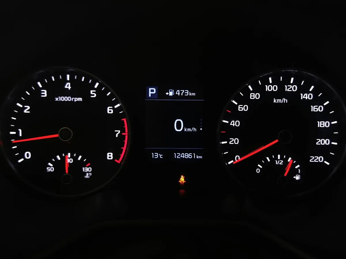 Kia Rio 1.6 AT (123 л.с.) Оранжевый в АВИЛОН. Слайд №17