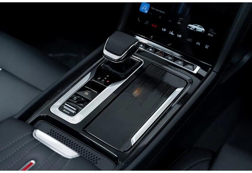 Hongqi H6 2.0T 8AT 2WD (245 л.с.) Dynamic Комбинированный в АВИЛОН. Слайд №10