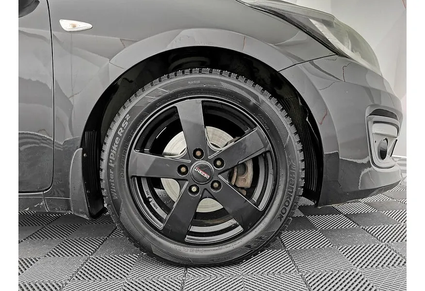 Kia Ceed 1.6 AT (129 л.с.) Luxe Черный в АВИЛОН. Слайд №9