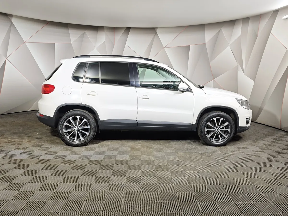 Volkswagen Tiguan 1.4 TSI BlueMotion DSG (150 л.с.) Белый в АВИЛОН. Слайд №6