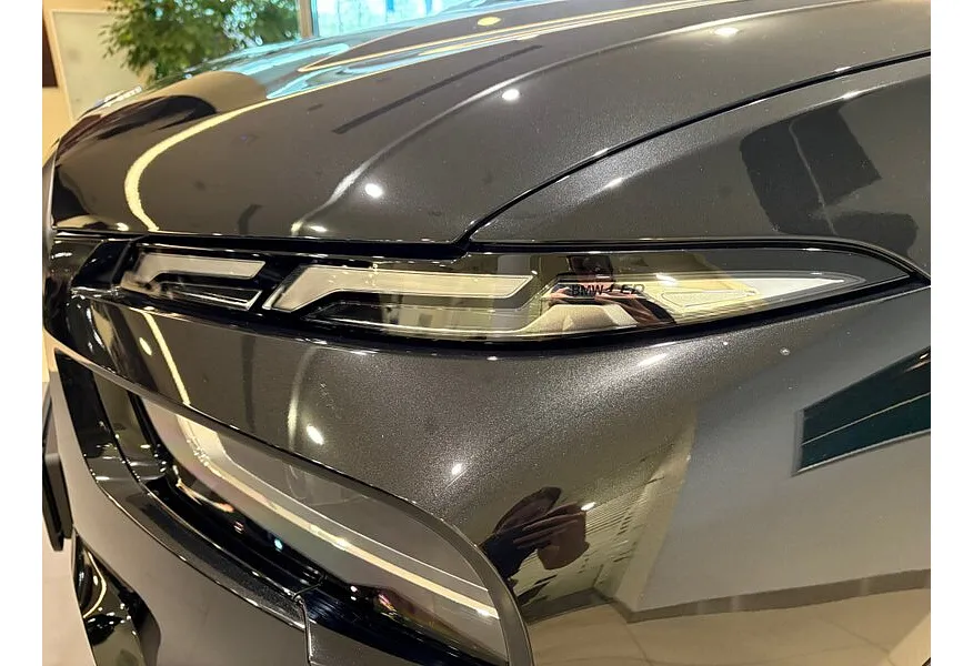 АВИЛОН - BMW X7 xDrive40d Steptronic (340 л.с.) Черный - slide 17