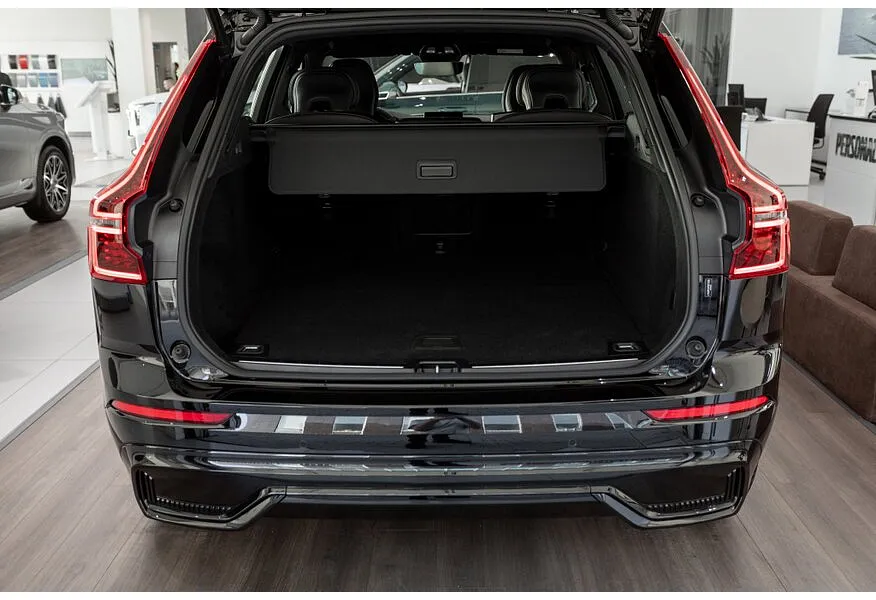 Volvo XC60 2.0 AT AWD (264 л.с.) Luxury Edition Черный в АВИЛОН. Слайд №14