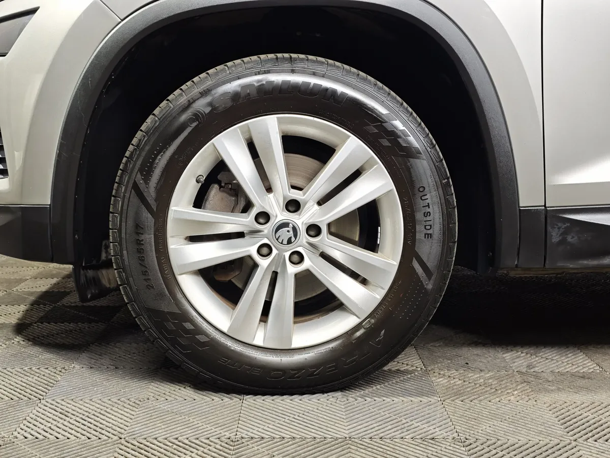 Skoda Kodiaq 1.4 TSI DSG 4X4 (150 л.с.) Бежевый в АВИЛОН. Слайд №9