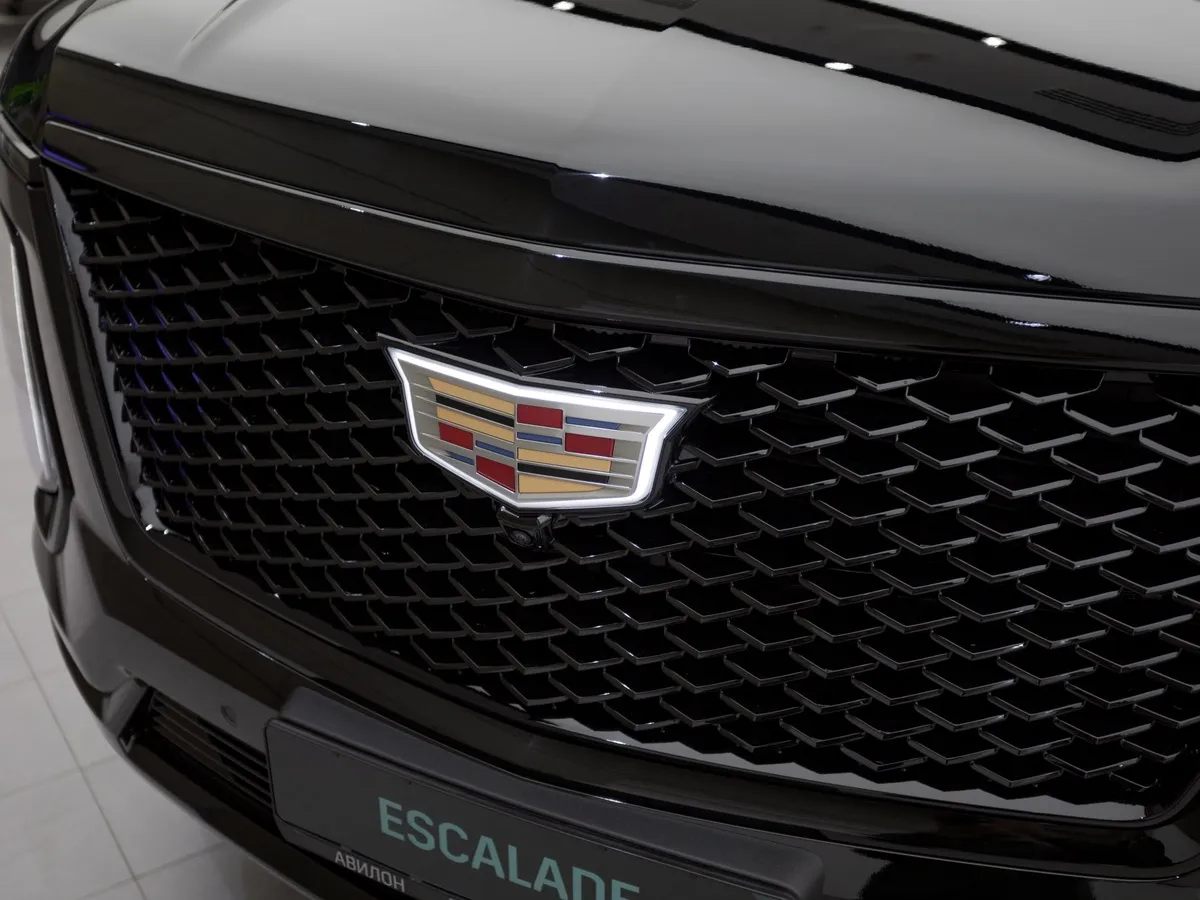 Cadillac Escalade 6.2 ESV AT AWD (420 л.с.) Sport Platinum Черный в АВИЛОН. Слайд №20