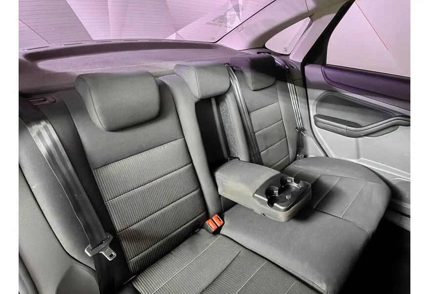 Ford Focus 1.6 AT (101 л.с.) Titanium Серебристый в АВИЛОН. Слайд №13 Ford Focus 1.6 AT (101 л.с.) Titanium Серебристый в АВИЛОН. Слайд №13