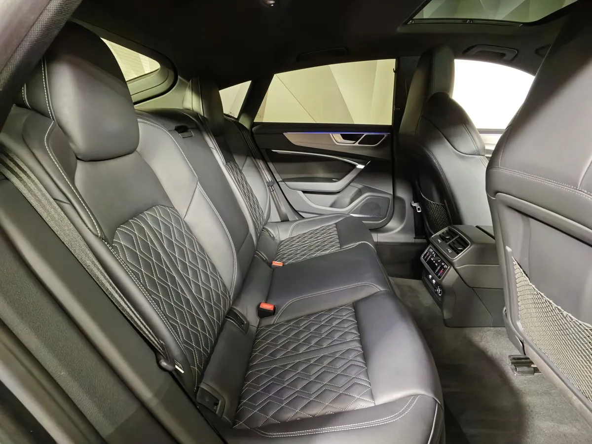 Audi A7 45 TFSI quattro S tronic (245 л.с.) Серый в АВИЛОН. Слайд №16