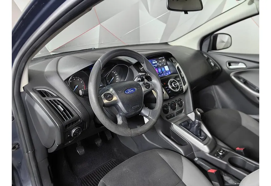 Ford Focus 1.6 MT (105 л.с.) Trend Серый в АВИЛОН. Слайд №17